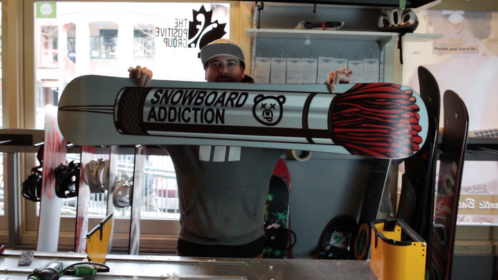 How To Remove Wax From Your Snowboard
